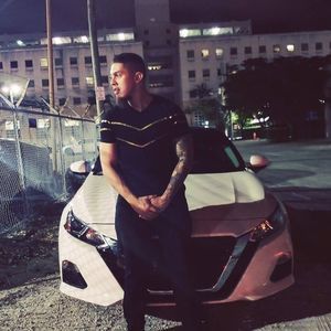 Meet your Posher, Quintero